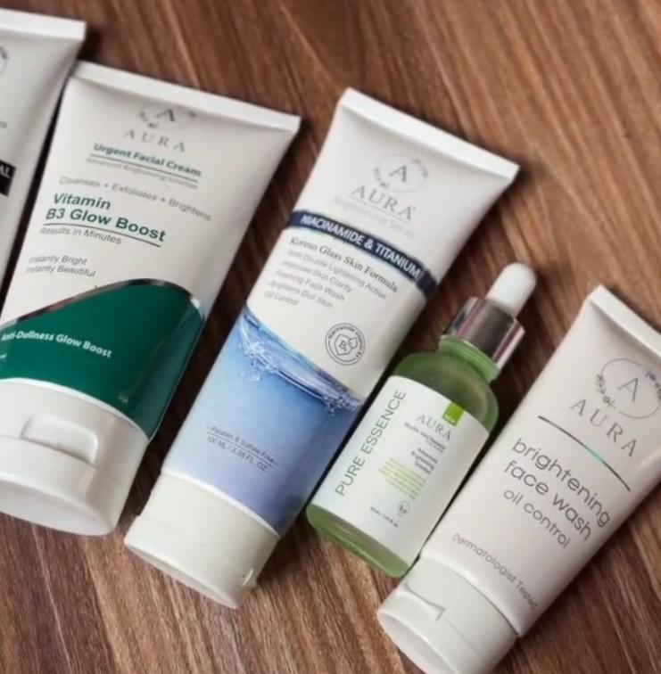 AURA Eid Power Glow Kit - Niacinamide Face Wash + Gluta Serum + B3 Cream + Free Face Wash | Save Rs. 2,700 | Karachi COD